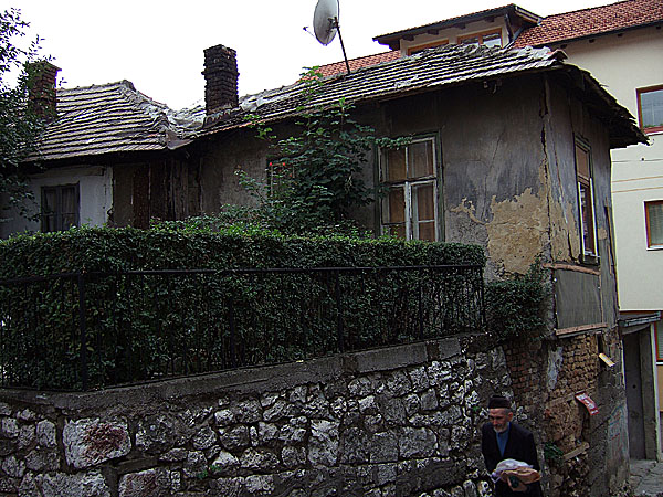 Starý domek v sarajevské uličce