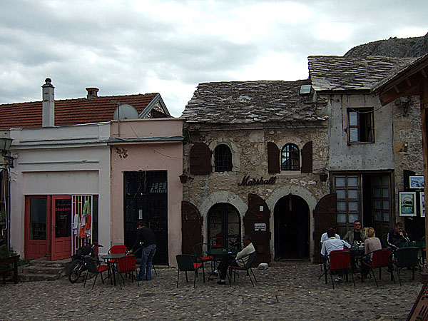 Detail uličk ve Starém Mostaru